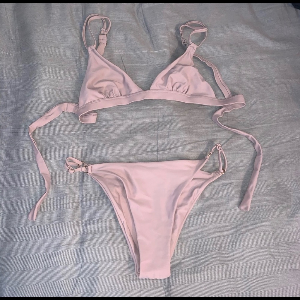 Stunning Monday Swimwear Bikini Set